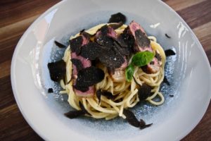 Trüffelpasta mit Steak